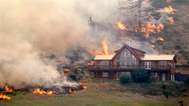 Metal roofing on a Colorado home in a wildfire-prone area